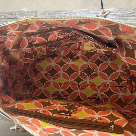 GUESS Satchel Handbag - Picture 7 of 11